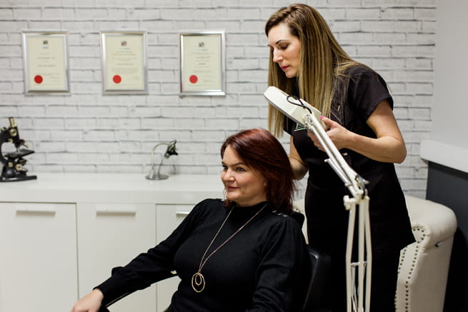 High magnification hair examination